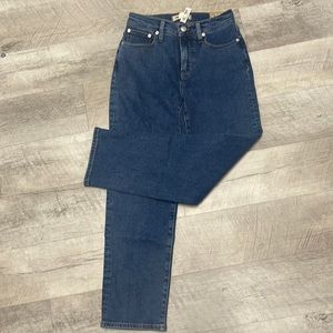 NWT The Petite Perfect Vintage Straight Jean in Bright Indigo Wash: Instacozy Ed